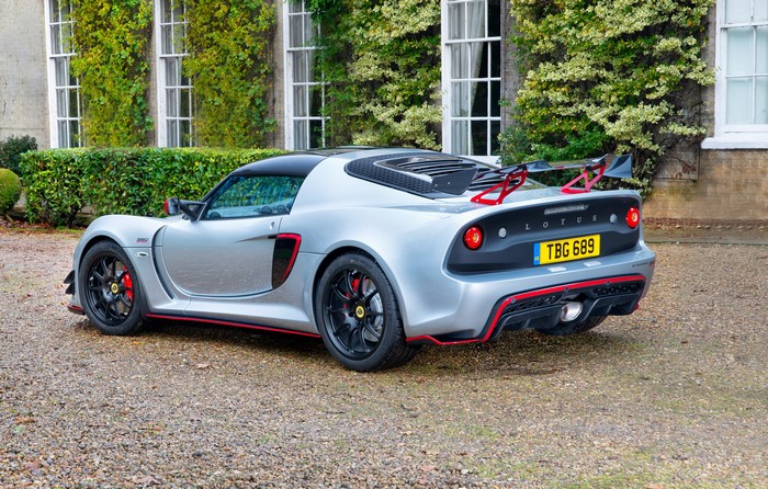 Lotus Exige Sport 380 in light blue