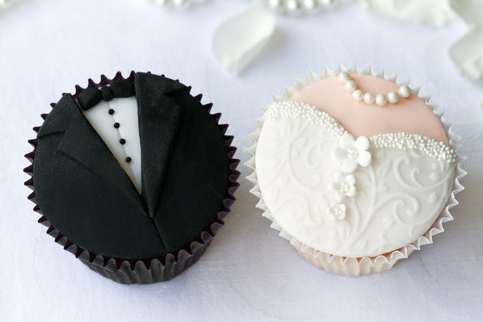 Bride and Groom Tuxedo Wedding Cupcakes