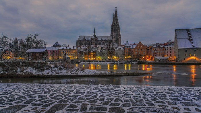 Regensburg Cathedral and Danube River in Winter Evening