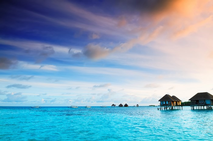 4K Maldives Tropics Sea Sky Bungalow