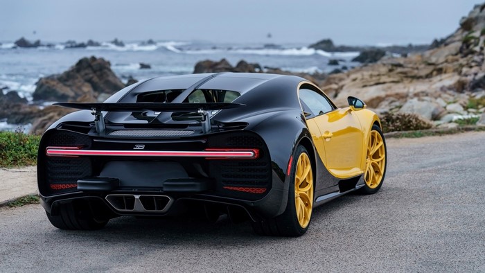 Bugatti Chiron 2018 Yellow Back View