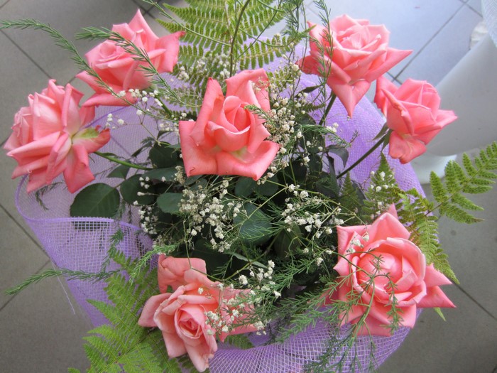 Pink Roses Bouquet with Ferns and Baby's Breath