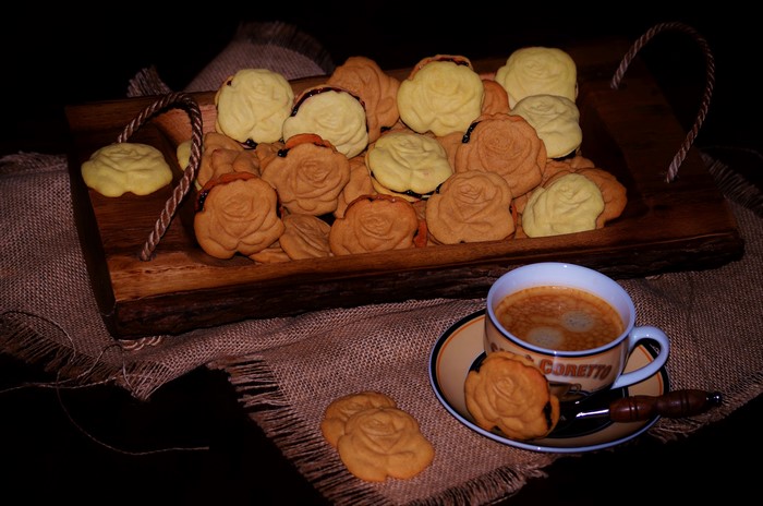 Rose Cookies and Coffee