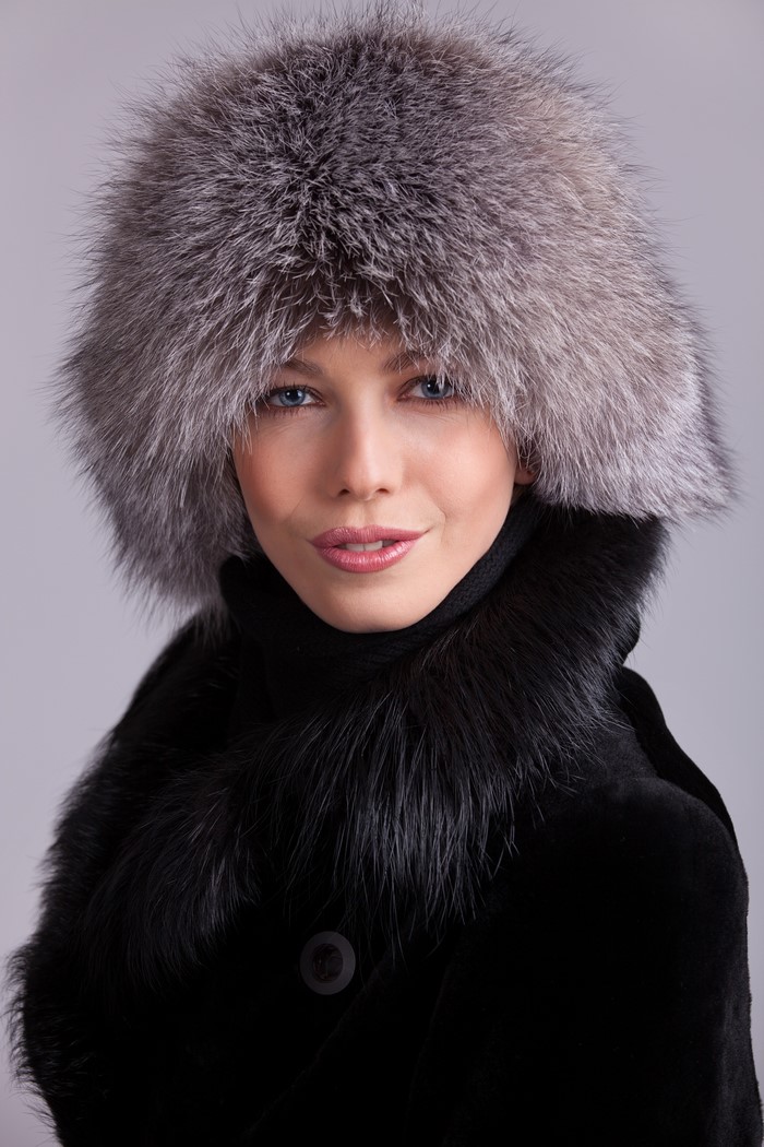 Woman in a fur hat and coat