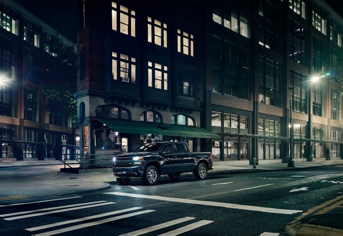 4K 2019 Chevrolet Silverado Custom Crew Cab Pickup Truck at Night