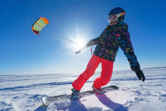 4K Winter Snowboarding with Kite