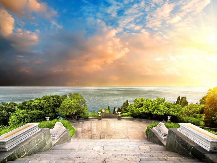 4K Vorontsov Park Crimea Sea and Sky