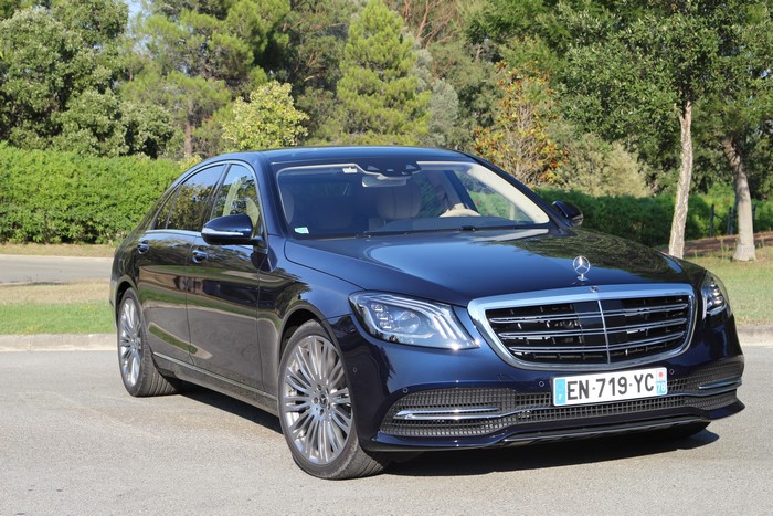 Blue 2017 Mercedes-Benz S 560 Lang 4MATIC