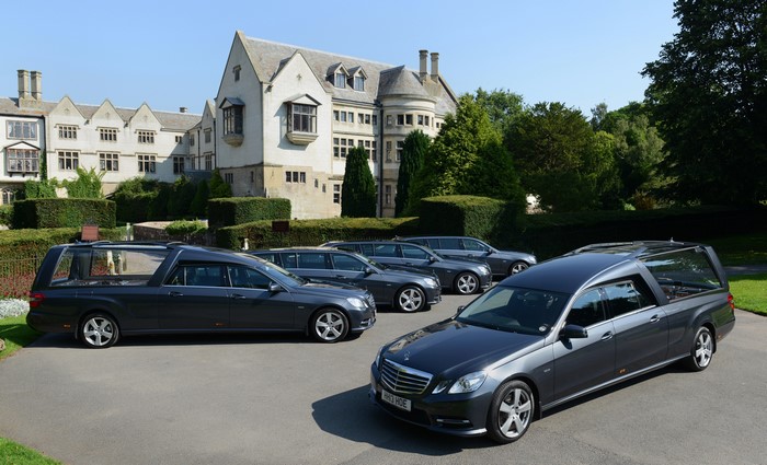 Mercedes-Benz Binz E-Klasse Hearses