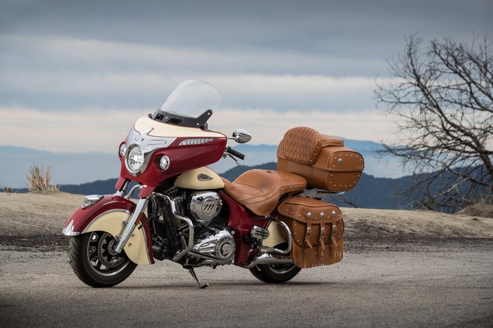 4K 2017-18 Indian Roadmaster Classic Motorcycle