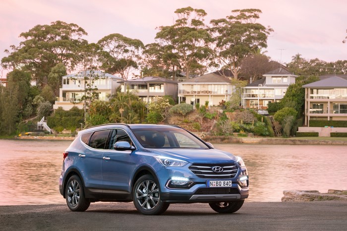 2016 Hyundai Santa Fe 30 Metallic Light Blue