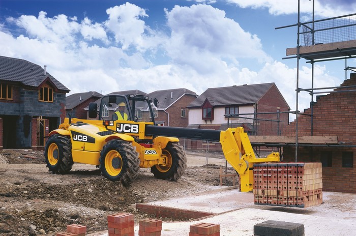 JCB 531-70 Telehandler at construction site