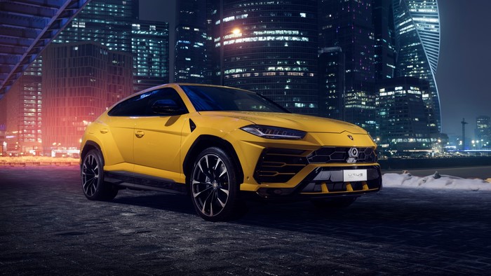 Yellow Lamborghini Urus 2018