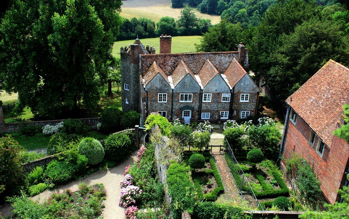 4K Rotherfield Greys Houses and Gardens from Above