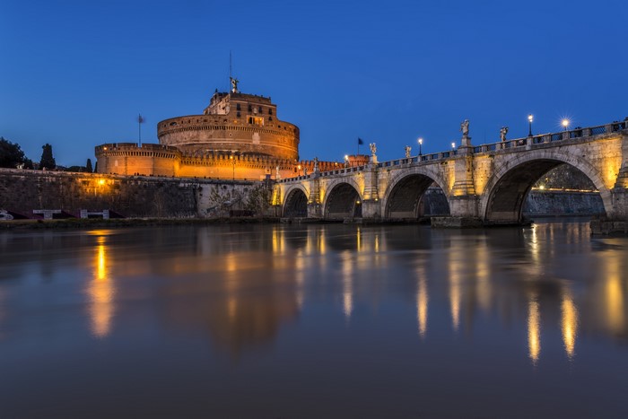 Castel Sant Angelo and Ponte Sant'Angelo at dusk