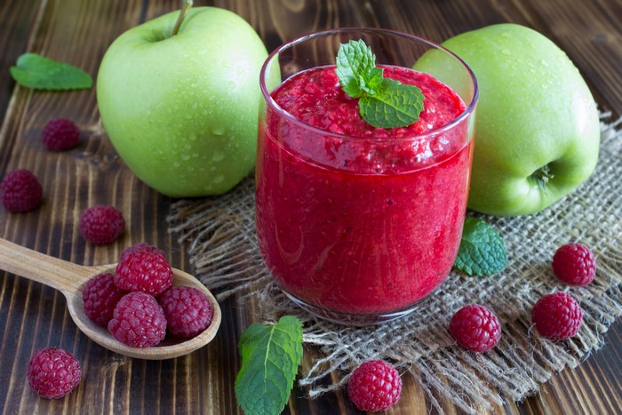 Raspberry Apple Smoothie with Mint