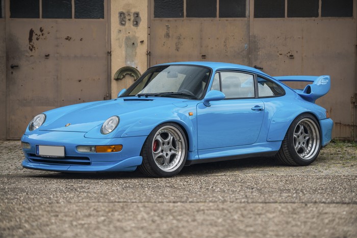 Light Blue 1995-97 Porsche 911 GT2