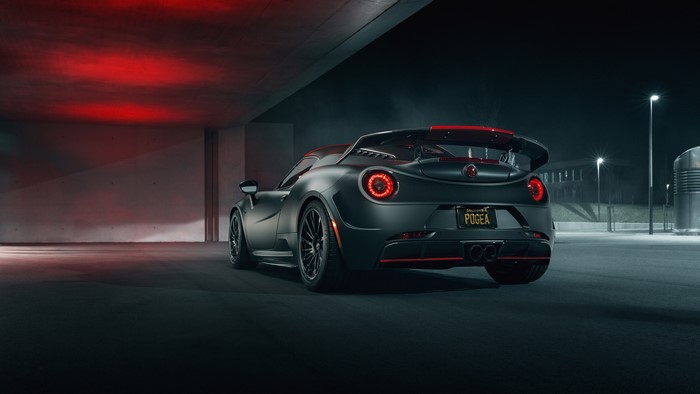 Alfa Romeo 4C Nemesis Pogea Racing from the back