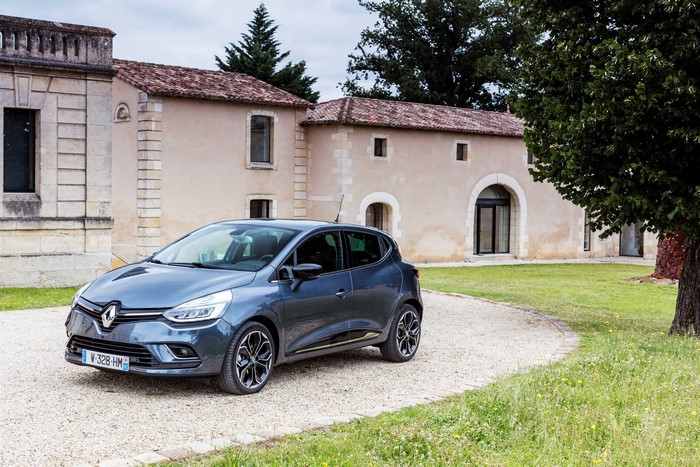 Renault Clio 2016 Metallic Grey Car