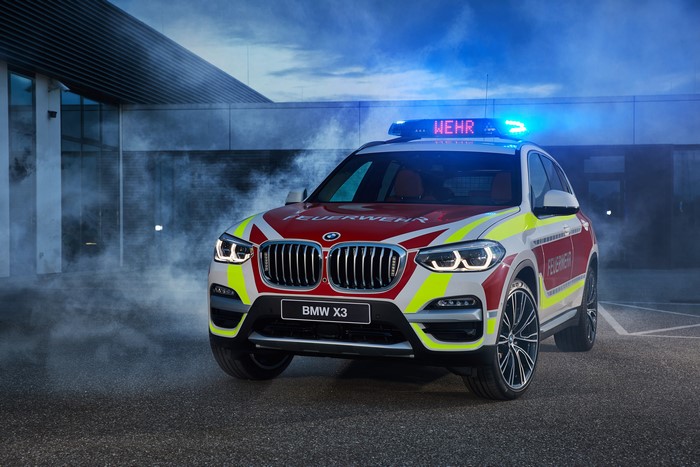 BMW X3 xDrive20d Feuerwehr emergency vehicle
