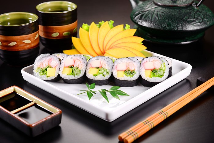 Sushi with Mango and Tea