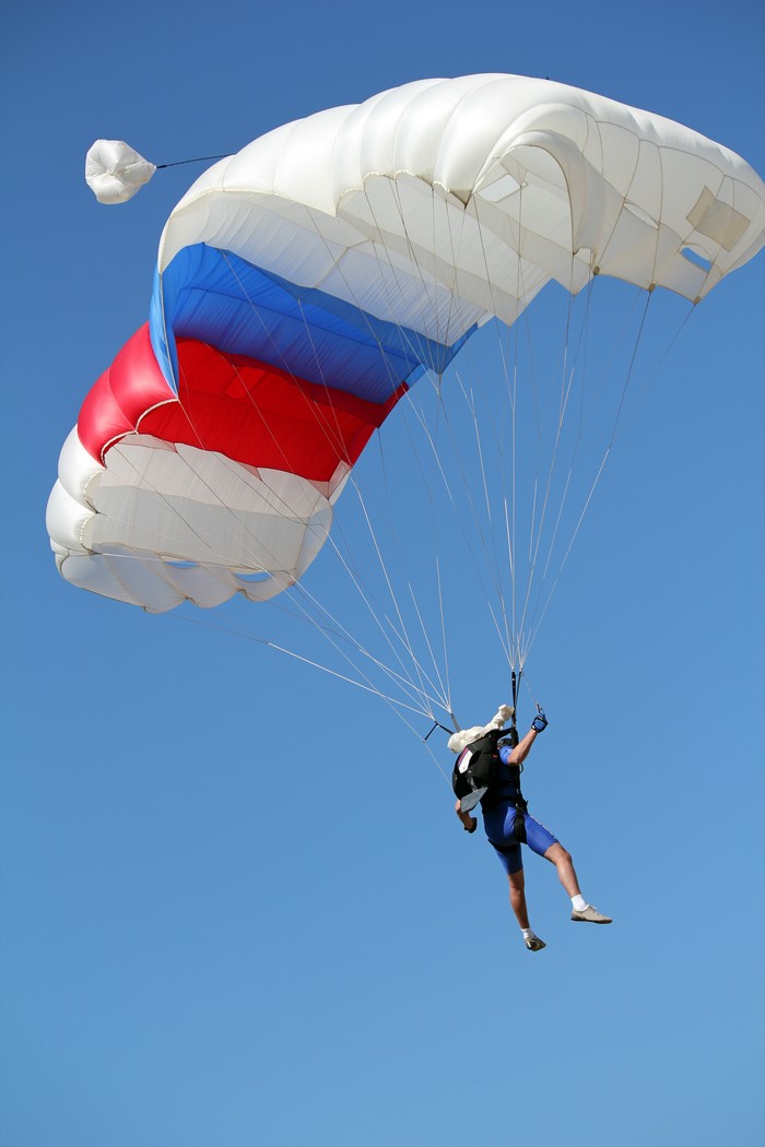 Parachutist with Russian flag parachute