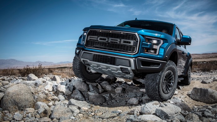 4K 2019 Ford F-150 Raptor SuperCrew Front