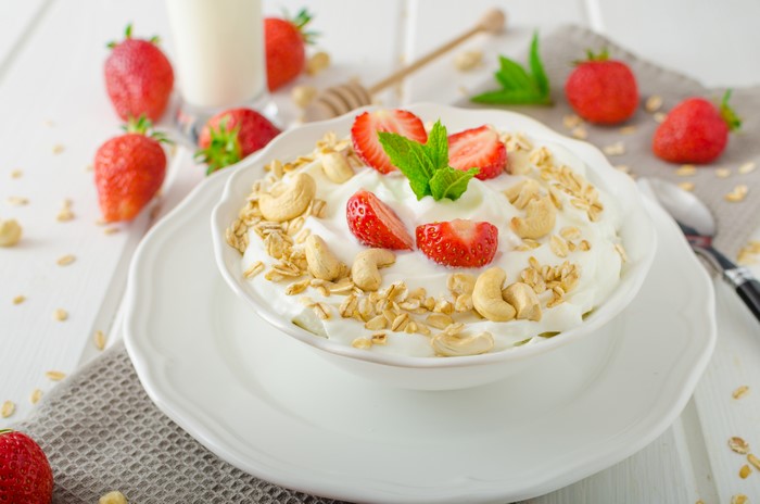 Strawberry Muesli Breakfast with Cashews and Mint