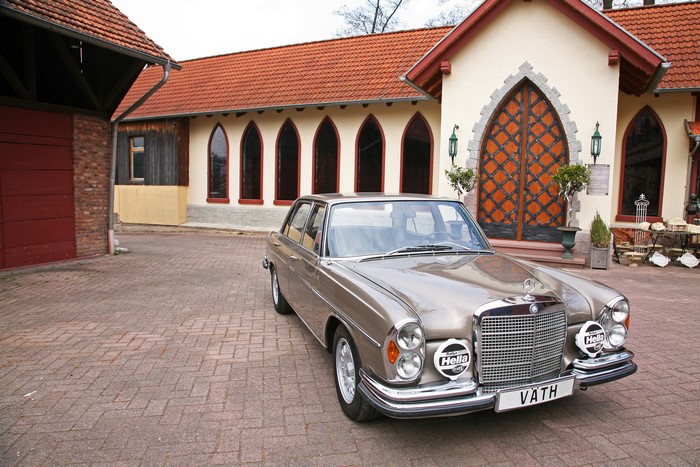 4K Mercedes-Benz 300 SEL 6.3 by Vaeth