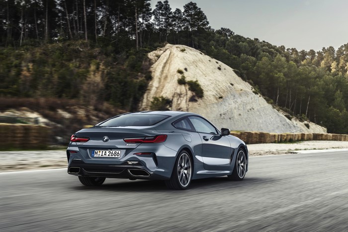 4K BMW 8-Series 2018 M850i xDrive Coupe