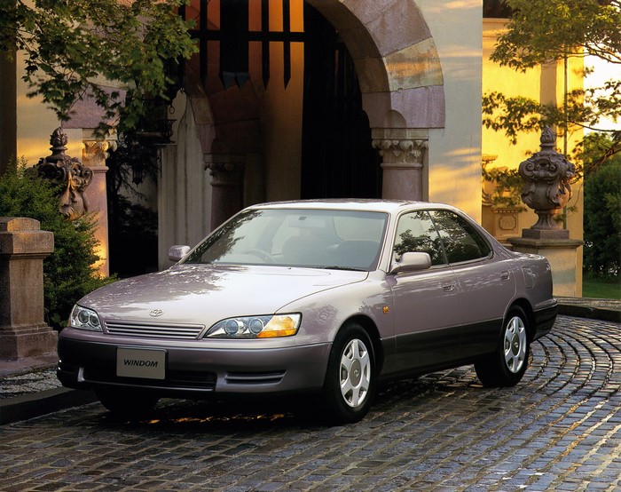 1994-96 Toyota Windom sedan