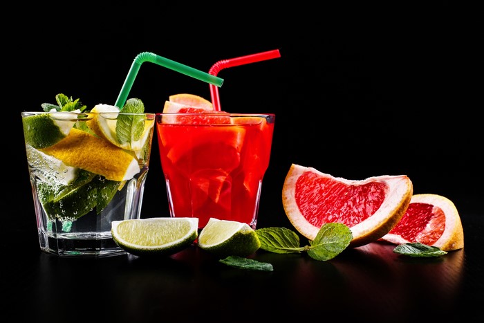 Grapefruit and Lime Cocktails with Mint