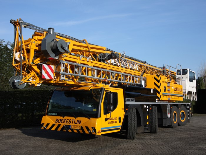Liebherr MK88 mobile crane