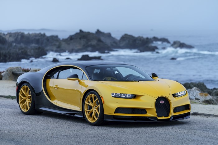 Bugatti Chiron Yellow and Black
