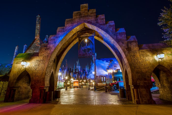 Hogsmeade Entrance at Night