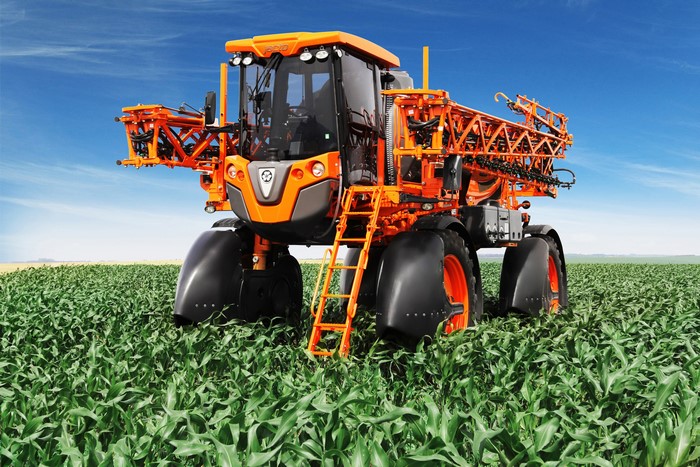 4K 2016-17 Jacto Uniport 4530 agricultural sprayer in field