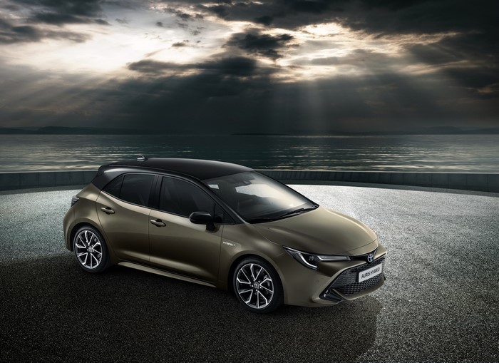 2018 Toyota Auris Hybrid car