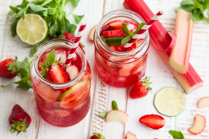 Strawberry Rhubarb Drinks in Jars