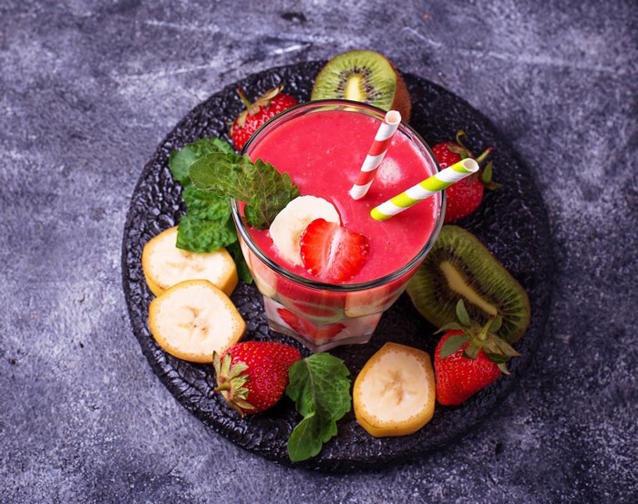 Strawberry Kiwi Banana Smoothie with Straws