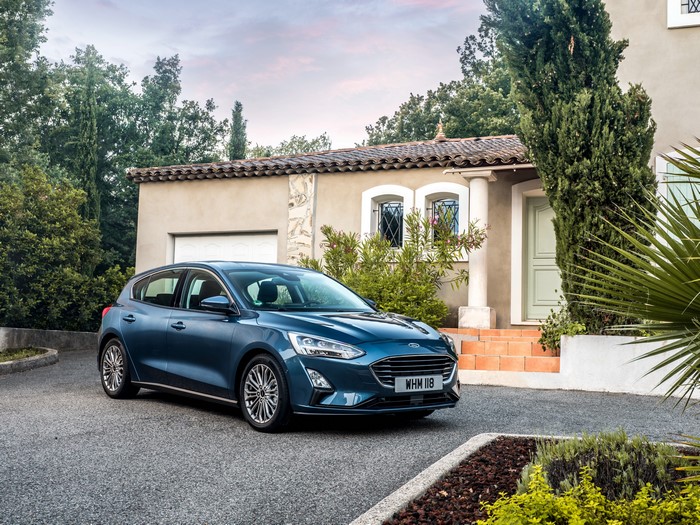 2018 Ford Focus Titanium Worldwide