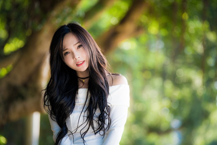 4K Portrait of a Brunette Woman with Soft Glance