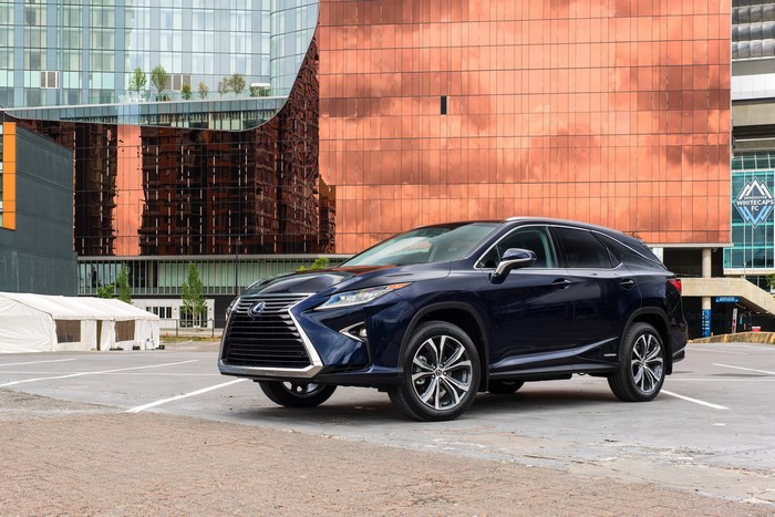 2018 Lexus RX 450hL in Blue Metallic