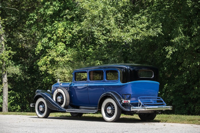 1933 Pierce-Arrow Model 836 Enclosed Drive Limousine