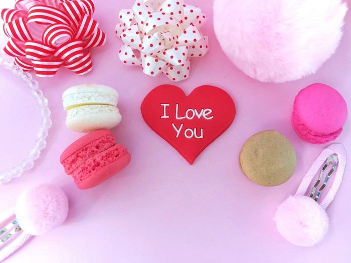 Valentine's Day heart with macarons and bows
