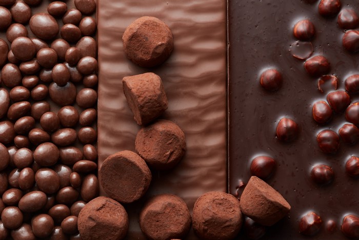 Chocolate bars with hazelnuts and truffles
