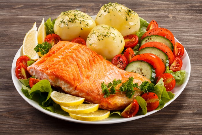 Salmon with Potatoes and Salad