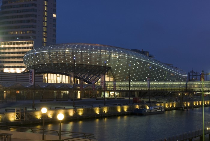 Klimahaus Bremerhaven at night with waterfront