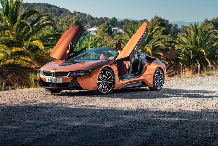 2018 BMW i8 Roadster Orange