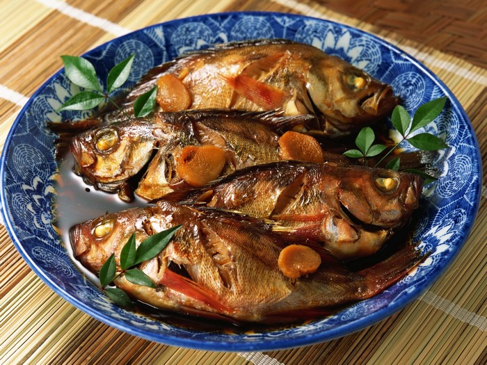Four Braised Fish in a Blue and White Bowl
