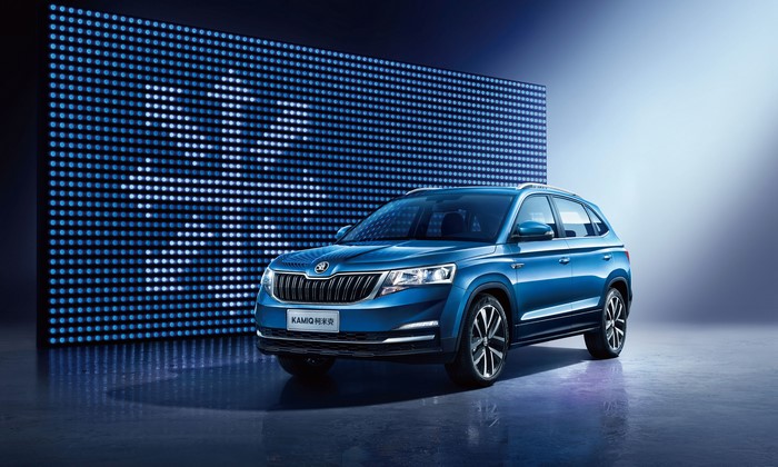 4K Skoda Kamiq China Metallic Blue
